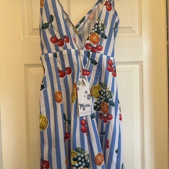 Show me your mumu Addison cherry romper NWT - Picture 4 of 9